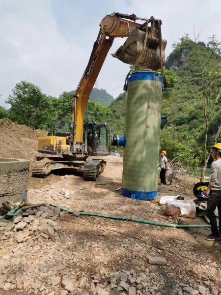 金山区雅安芦山一体化提升泵施工现场